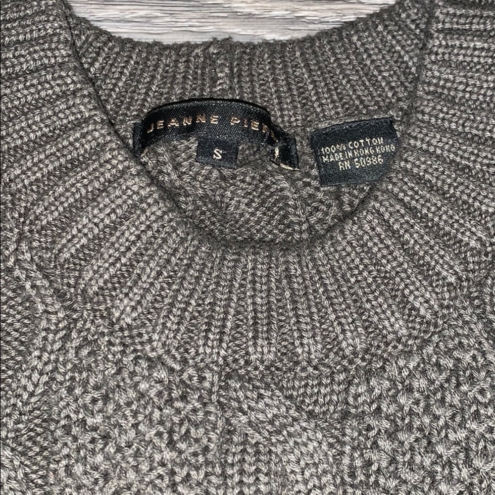 🐘 Grey Knit Sweater with dual Pockets 🐘 - Picture 4 of 4